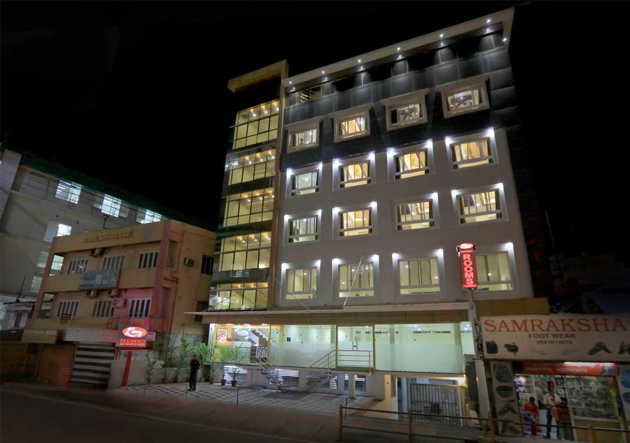 Kenz Residency Hotel Kochi Bagian luar foto